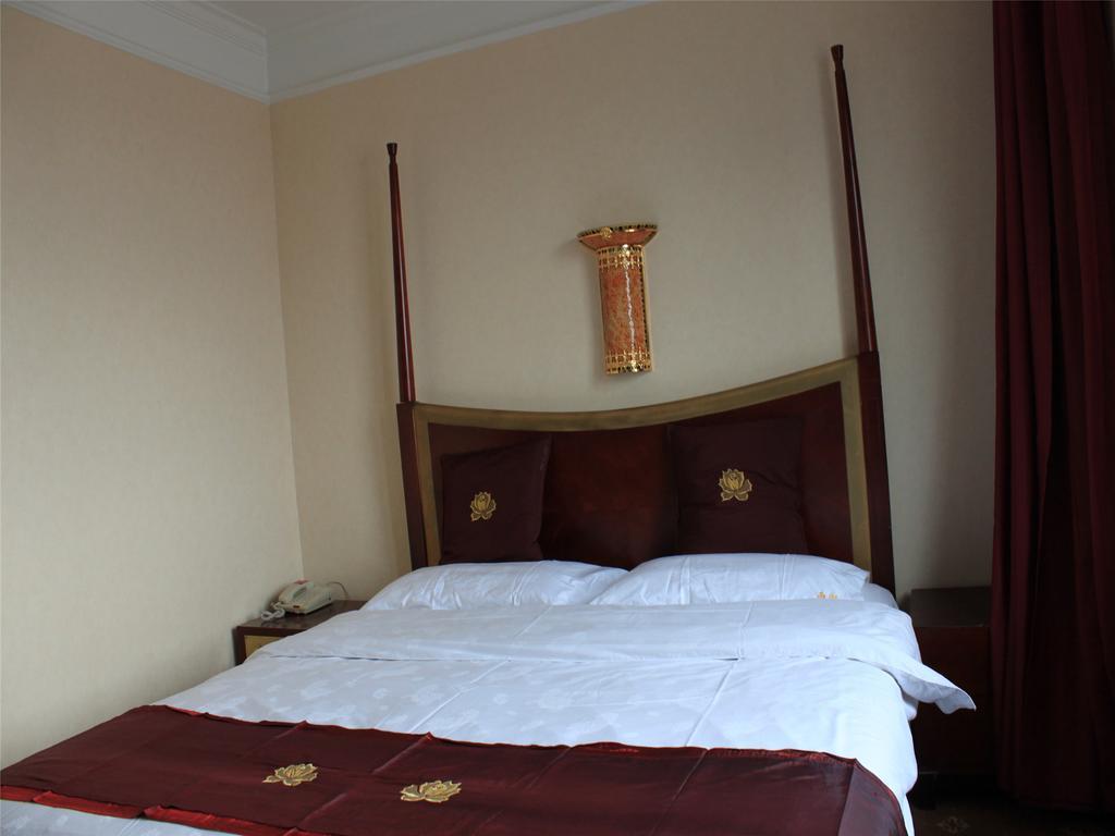 Baotou West Lake Hotel Стая снимка