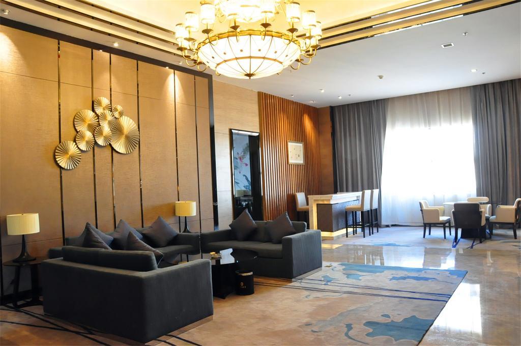 Baotou West Lake Hotel Екстериор снимка
