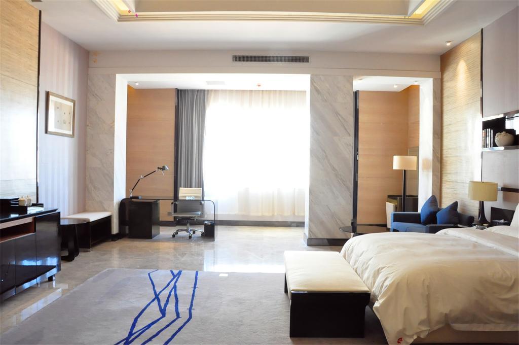 Baotou West Lake Hotel Екстериор снимка